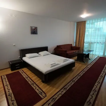 In Del Sol 아파트 프리모르스코