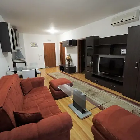 In Del Sol 아파트